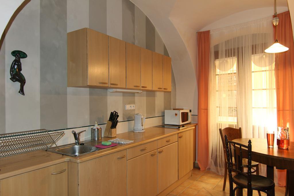 Vlasska House At The 3 Swallows Hotel Prague Room photo